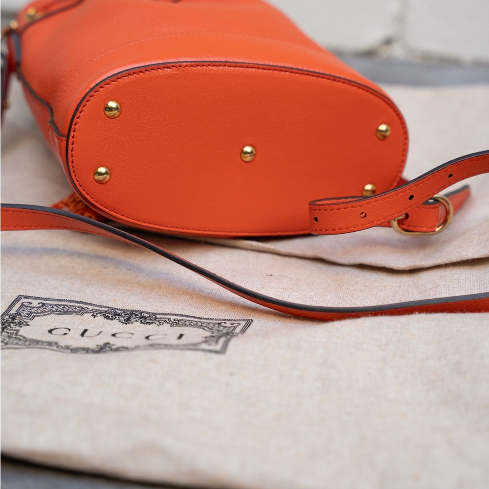 SOLD LIVE! Gucci Diana Orange Bucket Bag with Bamboo Handle & Crossbody - NWT - Picture 9 of 13